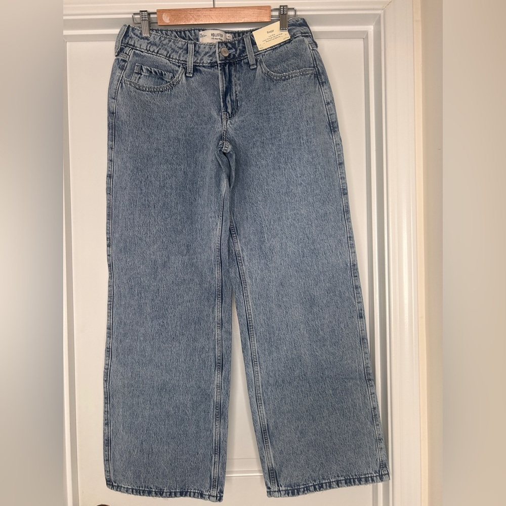 NWT Hollister Women’s Low Rise Baggy Jeans, Medium Wash, Sz.4R - Picture 5 of 15